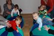 Krabbelkurs: Auf den Ball "Fliegen"